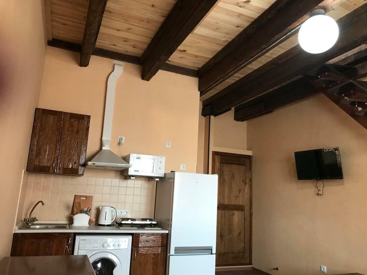 Two-Floor Apartments And Studio 2-Х Этажные Апартаменты И Студия В Самом Центре Charkiv Esterno foto